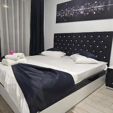 Luxury & Cu Piscina Interioara Incalzita Gym * 那沃达利