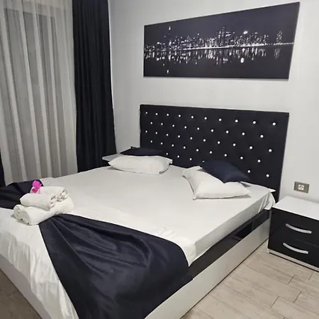 公寓 Luxury & Cu Piscina Interioara Incalzita Gym