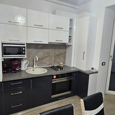 Luxury & Cu Piscina Interioara Incalzita Gym *