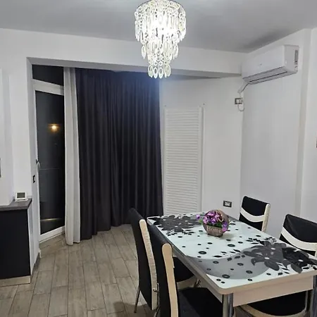 公寓 Luxury & Cu Piscina Interioara Incalzita Gym 那沃达利