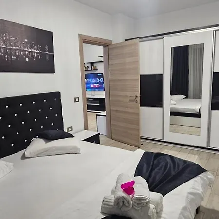 Luxury & Cu Piscina Interioara Incalzita Gym Apartment Navodari